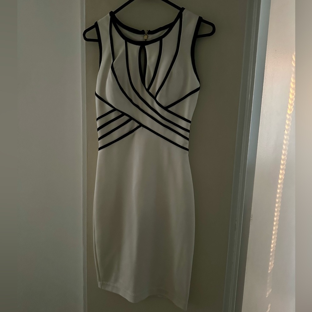 XoXo Ivory & Black dress sz SM